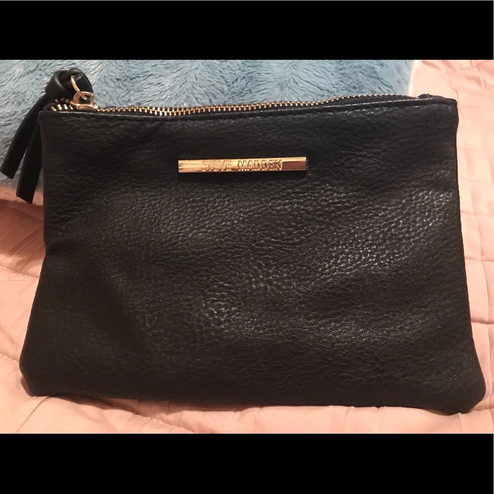 NWOT Steve Madden Black PU cosmetic bag.